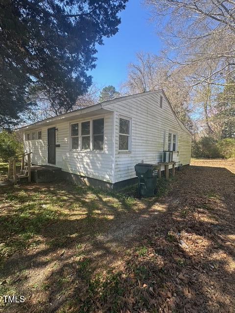 2104 Cecelia Ave, Kinston, NC 28501 - view of side of home