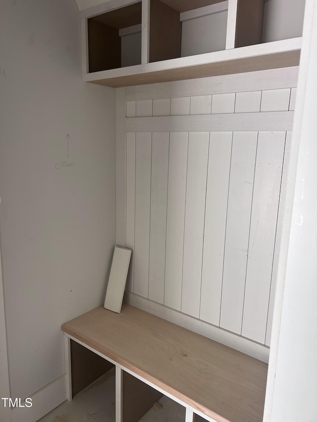 108 Pointe Park Cir, Holly Springs, NC 27540 - view of mudroom