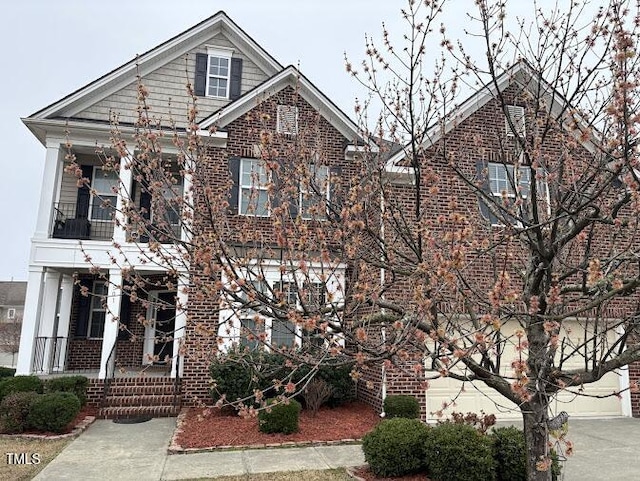 view of front of property with covered porch