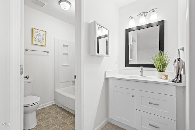 full bath featuring toilet, baseboards, visible vents, and vanity