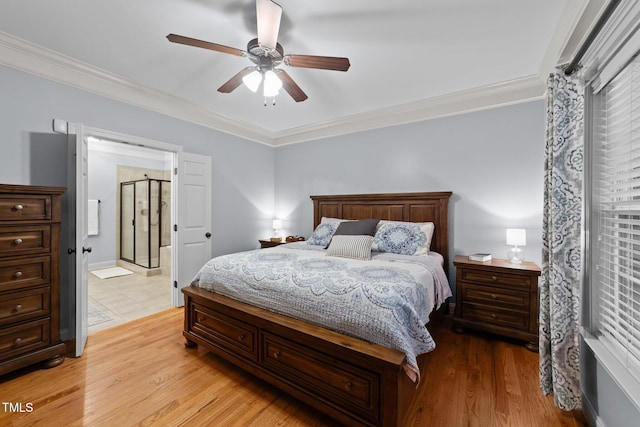 bedroom with light wood-style flooring, ornamental molding, and ceiling fan