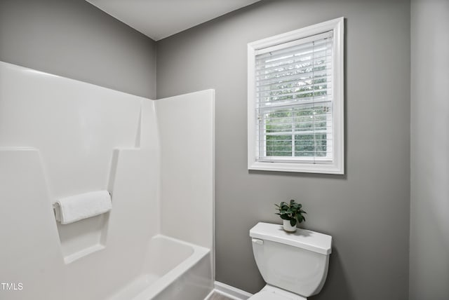 131 Cricketgrass Dr, Cary, NC 27513 - bathroom with toilet and washtub / shower combination