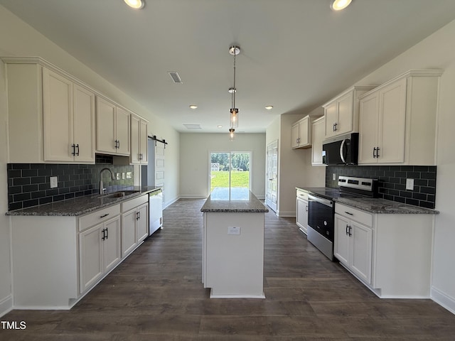 432 Springtooth Dr, Zebulon, NC 27597 - photo 2