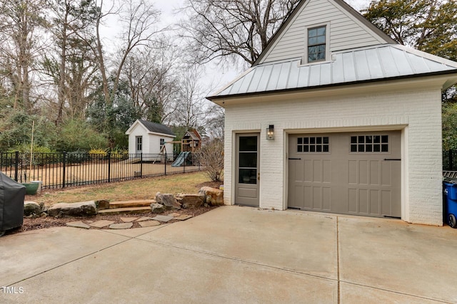 detached garage with fence