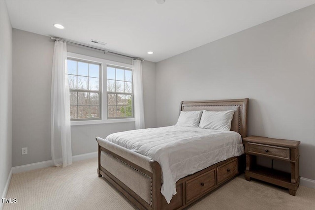 bedroom featuring recessed lighting, baseboards, visible vents, and light colored carpet