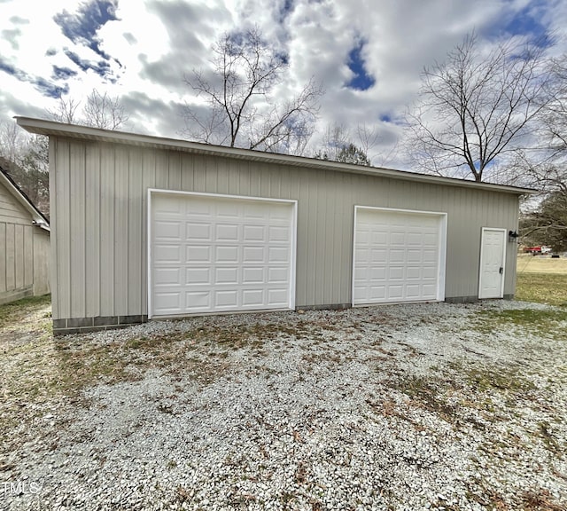 view of detached garage