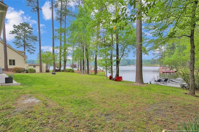 view of yard with a water view