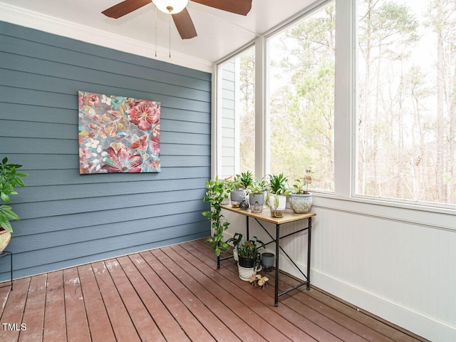 deck with ceiling fan