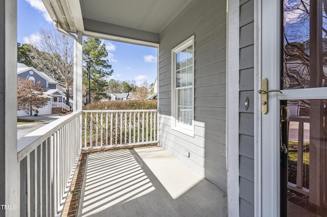 balcony featuring covered porch