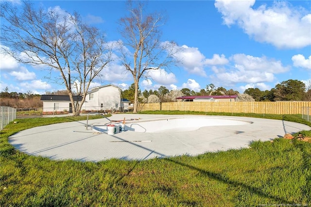 173 Style Dr, Parkton, NC 28371 - view of sport court with a yard and fence