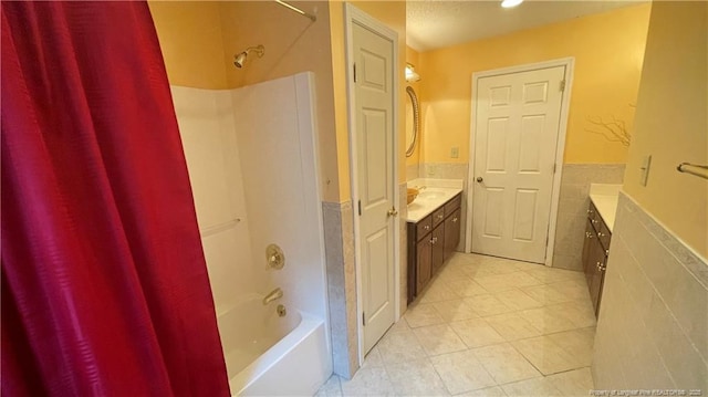 107 Oakmont Dr, Clinton, NC 28328 - full bathroom with tile patterned flooring, vanity, and shower / bath combination