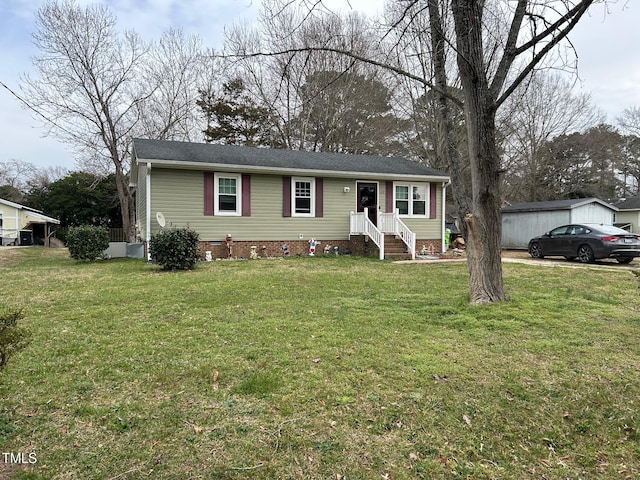 view of front of home featuring a front yard