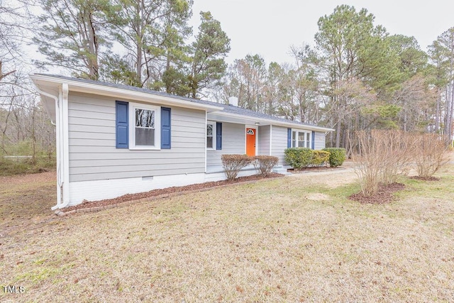 single story home featuring a front lawn and crawl space