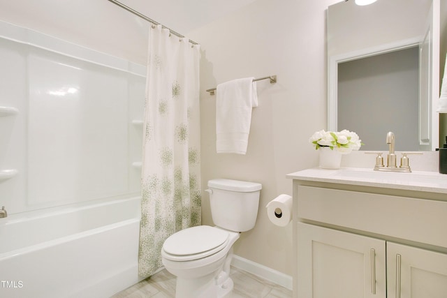 bathroom with toilet, vanity, baseboards, and shower / bathtub combination with curtain