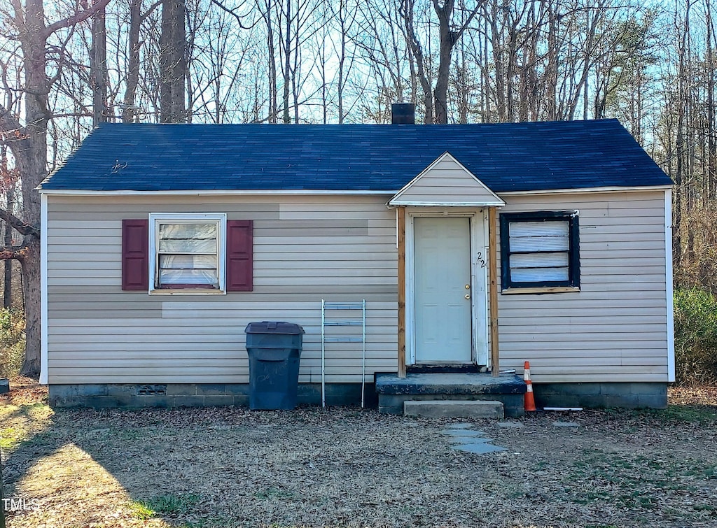 22 Circle Dr, Reidsville, NC 27320 - view of front of house with entry steps and a chimney