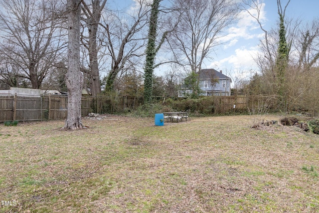 view of yard featuring fence