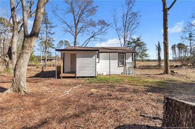 view of outbuilding featuring an outdoor structure