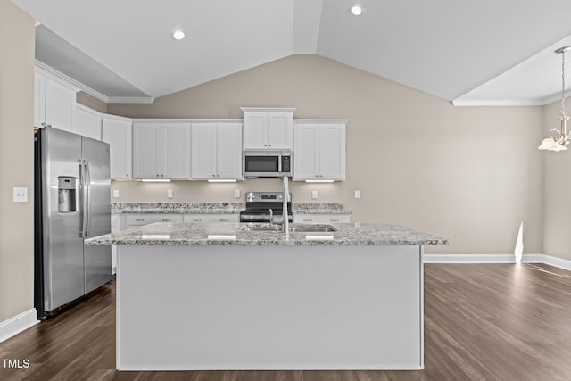 kitchen with an island with sink, a sink, dark wood-style floors, white cabinetry, and stainless steel appliances