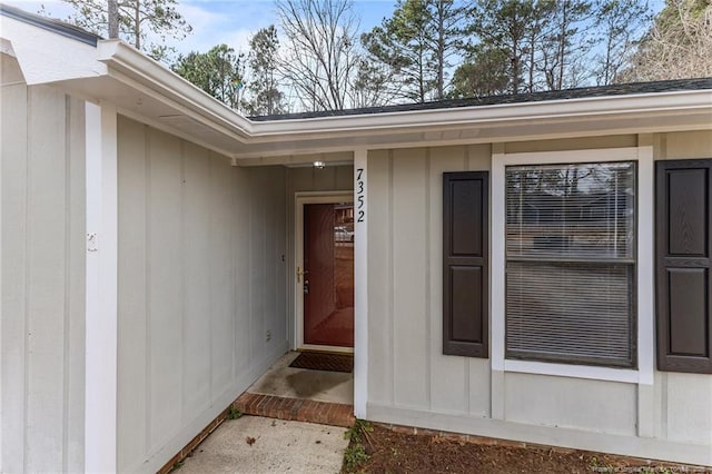 view of entrance to property