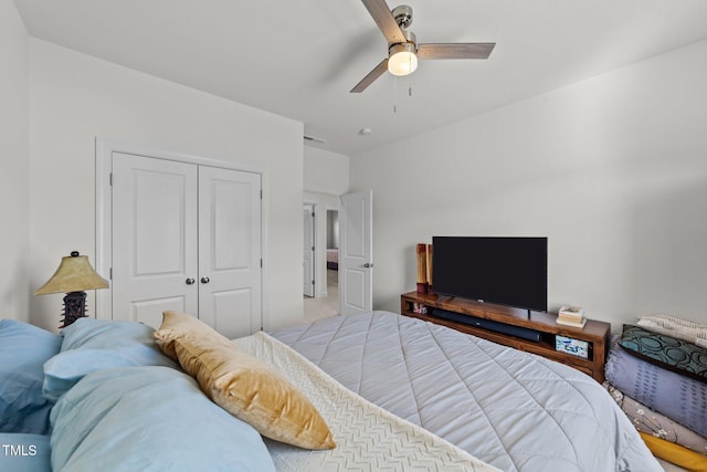 bedroom featuring a closet and ceiling fan