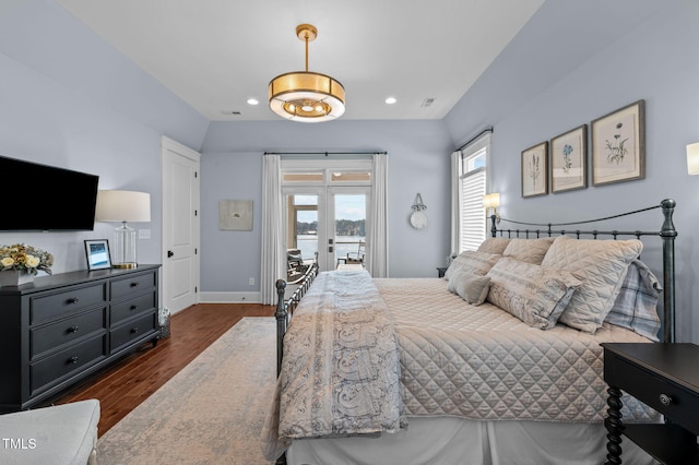 bedroom with visible vents, access to outside, recessed lighting, baseboards, and dark wood-style flooring