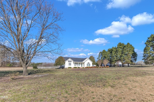 view of front of property with a front lawn