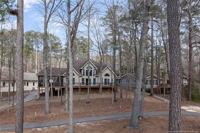 view of front facade with a deck