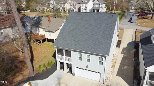 drone / aerial view featuring a residential view