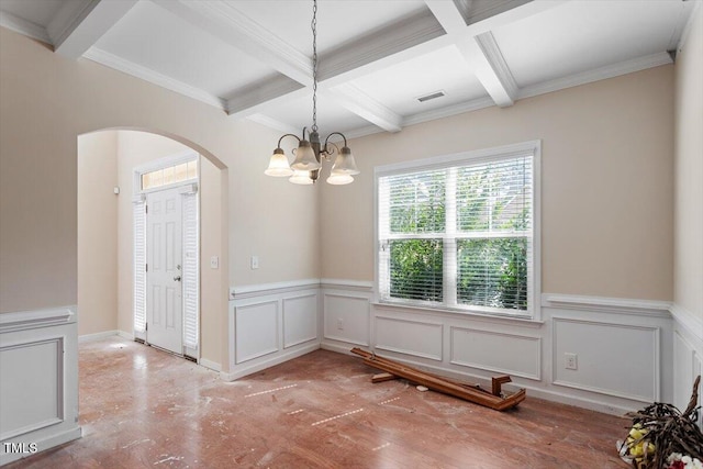 unfurnished dining area with arched walkways, beam ceiling, visible vents, and a notable chandelier