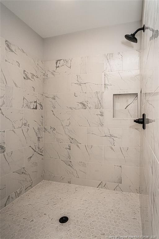 5814 James Allen Ln, Stedman, NC 28391 - full bathroom with tiled shower
