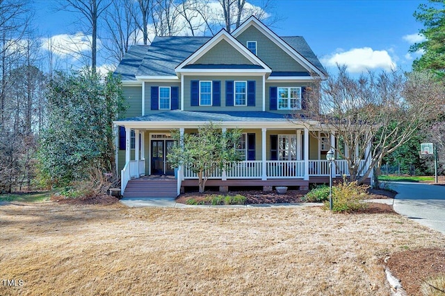 view of front of property featuring a porch