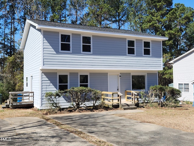 view of front of property with covered porch