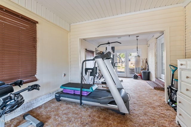 exercise area featuring carpet floors