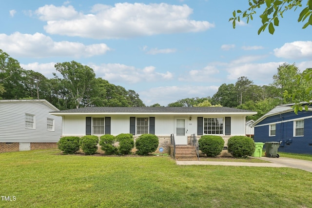 555 Dacian Rd, Raleigh, NC 27610 - ranch-style home with a front yard