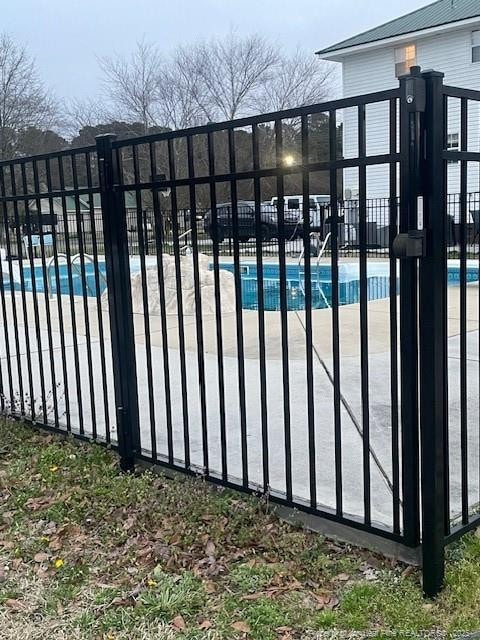 41 Lenor Dr, Lumberton, NC 28360 - community pool with fence