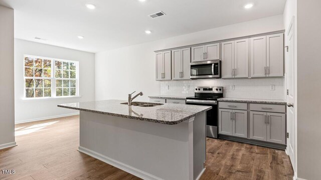3120 Platinum Cir W, End, NC 27376