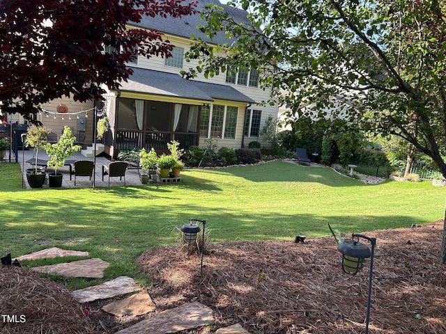 view of yard featuring a patio