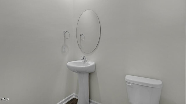 3040 Platinum Cir W, End, NC 27376 - bathroom with toilet and baseboards