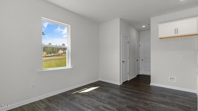 3040 Platinum Cir W, End, NC 27376 - spare room with dark wood finished floors and recessed lighting