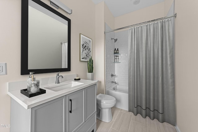 612 Lakeview Dr, Raleigh, NC 27603 - full bathroom featuring toilet, vanity, and shower / tub combo with curtain