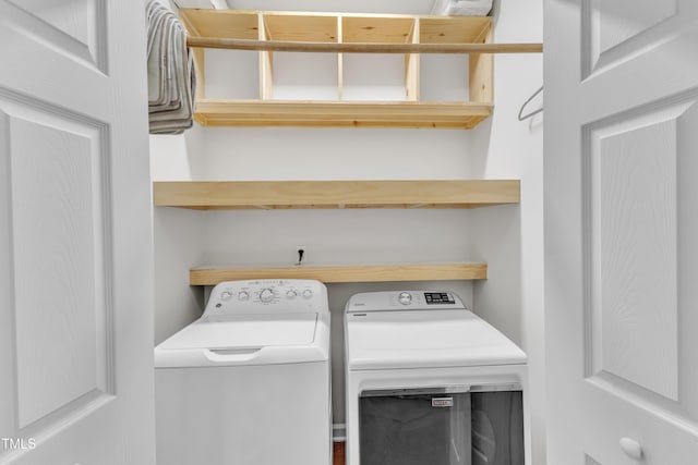 11035 Southwalk Ln, Raleigh, NC 27614 - laundry room featuring washer and dryer