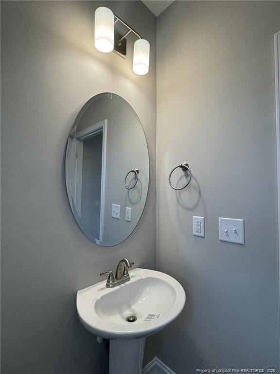 150 Ziggy Way, Raeford, NC 28376 - bathroom featuring a sink