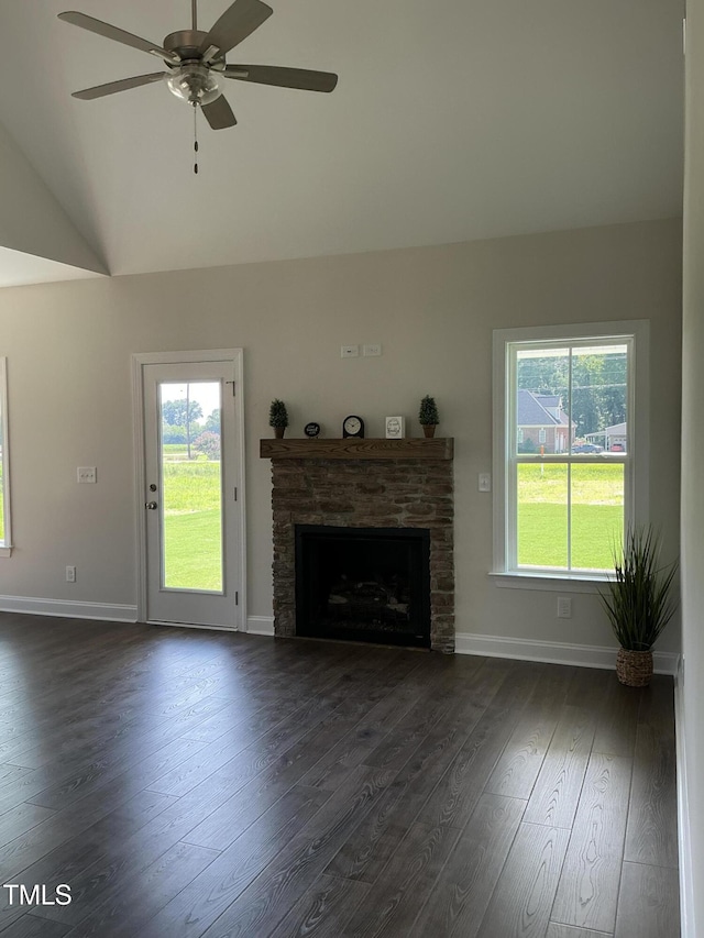 1039 N Lincoln St, Benson, NC 27504 - photo 3