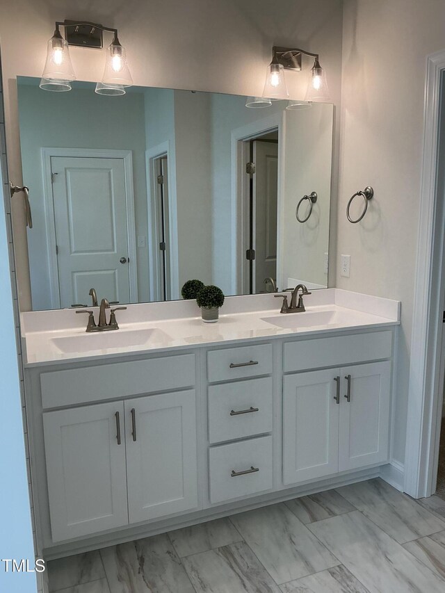 1039 N Lincoln St, Benson, NC 27504 - photo 12