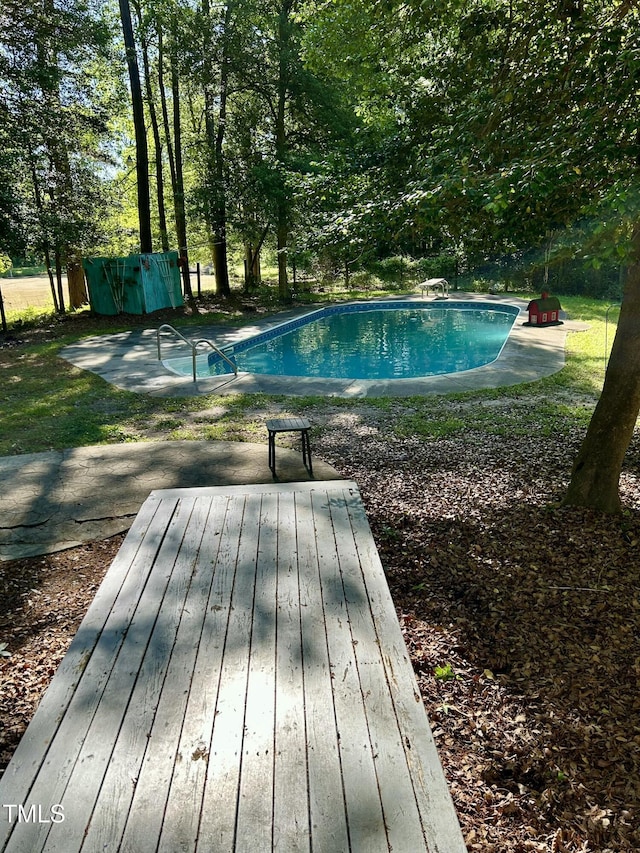 4324 Old Lewis Farm Rd, Raleigh, NC 27604 - outdoor pool with a diving board
