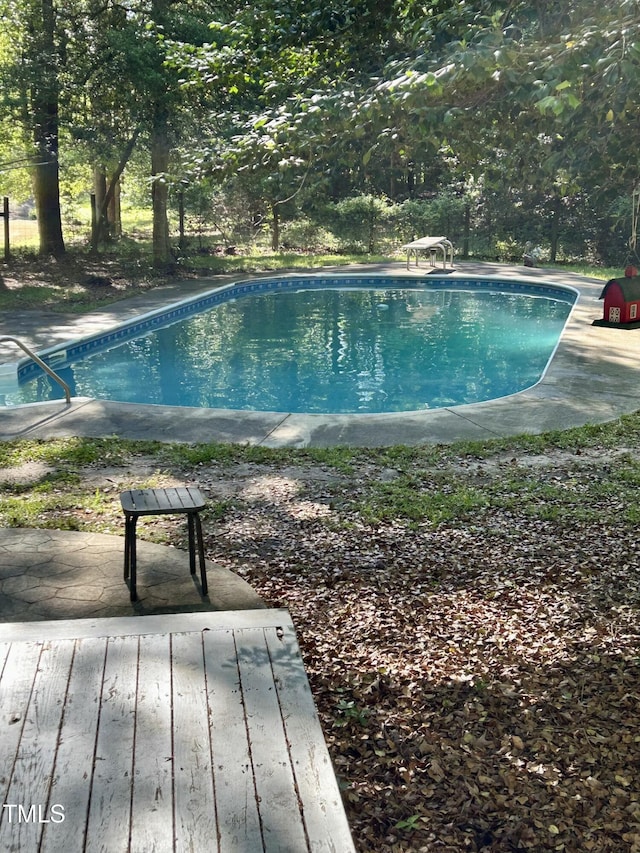 4324 Old Lewis Farm Rd, Raleigh, NC 27604 - outdoor pool with a diving board