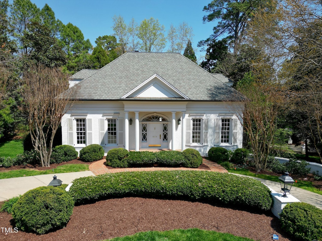1925 Banbury Rd, Raleigh, NC 27608 - view of greek revival inspired property