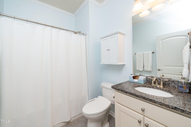bathroom featuring toilet, ornamental molding, curtained shower, and vanity