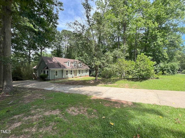 1116 Shadywood Ln, Raleigh, NC 27603 - view of front of property featuring a front yard and concrete driveway