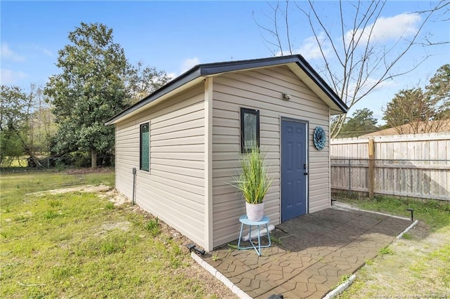 1002 Hicks Ave, Fayetteville, NC 28304 - view of outdoor structure featuring an outbuilding and fence